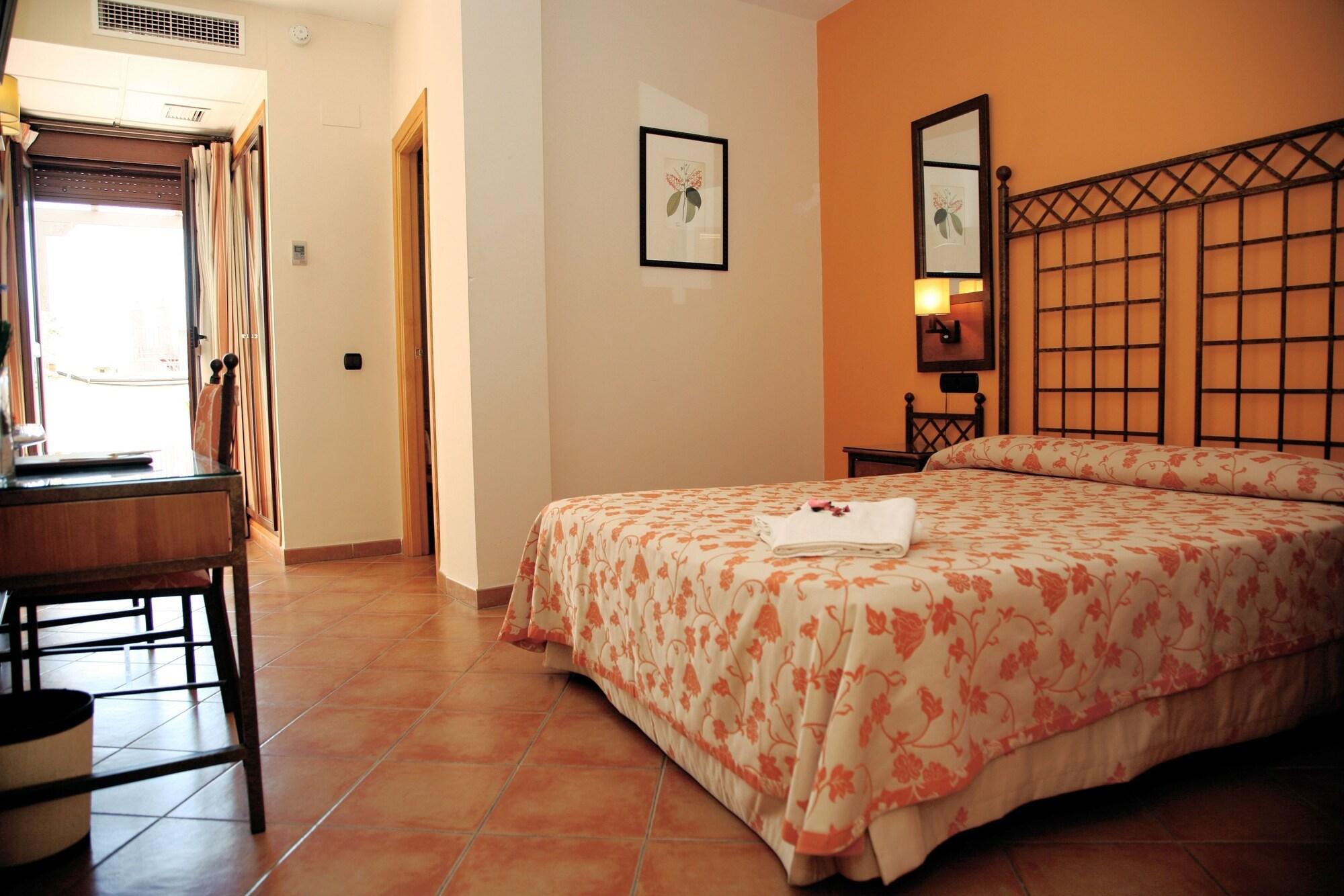 Ele Santabarbara Hotell Castilleja de la Cuesta Exteriör bild
