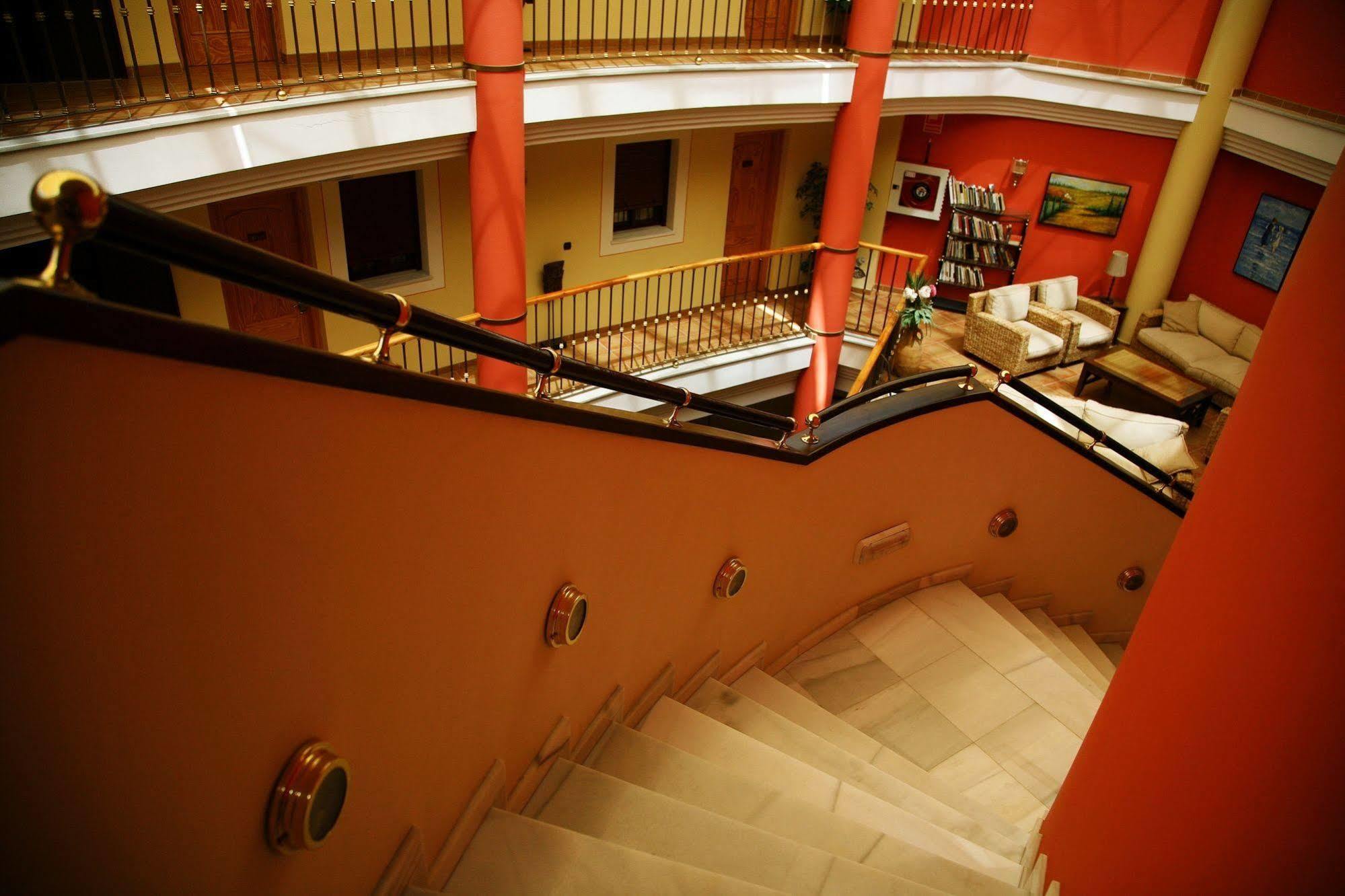 Ele Santabarbara Hotell Castilleja de la Cuesta Exteriör bild